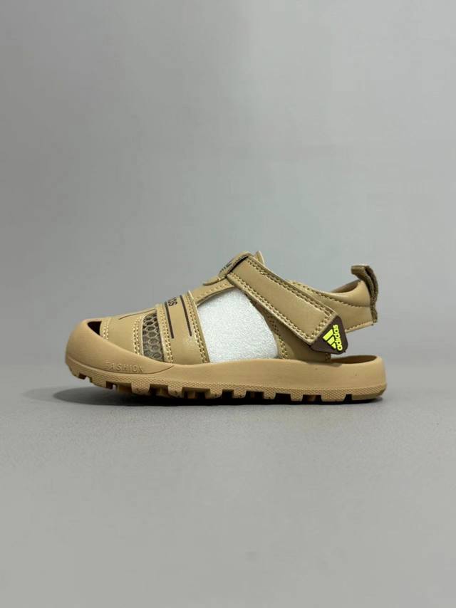 Premium Edition Adidas Children's Toe-Covered Sandals Size: 23 32 Premium Synthe Premium Edition Adidas Children's Toe-Covered Sandals Size: 23 32 Premium Synthe