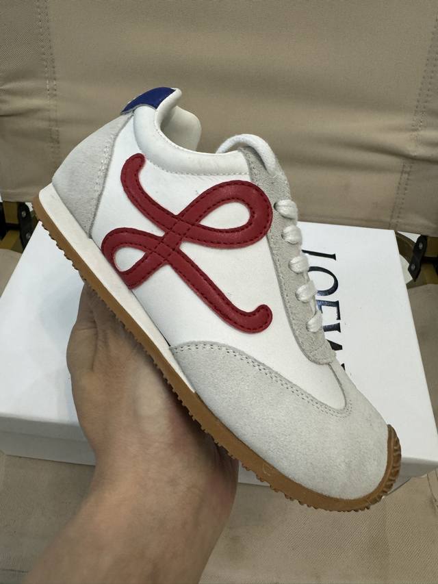 Loewe Loewe Agend Training Shoes, Trendy Leather Ballet-Inspired Color-Block Chi Loewe Loewe Agend Training Shoes, Trendy Leather Ballet-Inspired Color-Block Chi