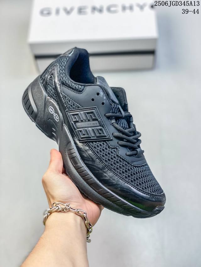 Adidas Originals Superstar Violent Bear co-branded classic shell toe official we Adidas Originals Superstar Violent Bear co-branded classic shell toe official we