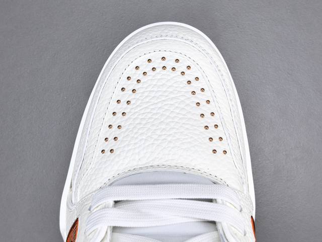 Channel advantage! Counter version of the Lv Trainer Couple Limited Series Casua Channel advantage! Counter version of the Lv Trainer Couple Limited Series Casua