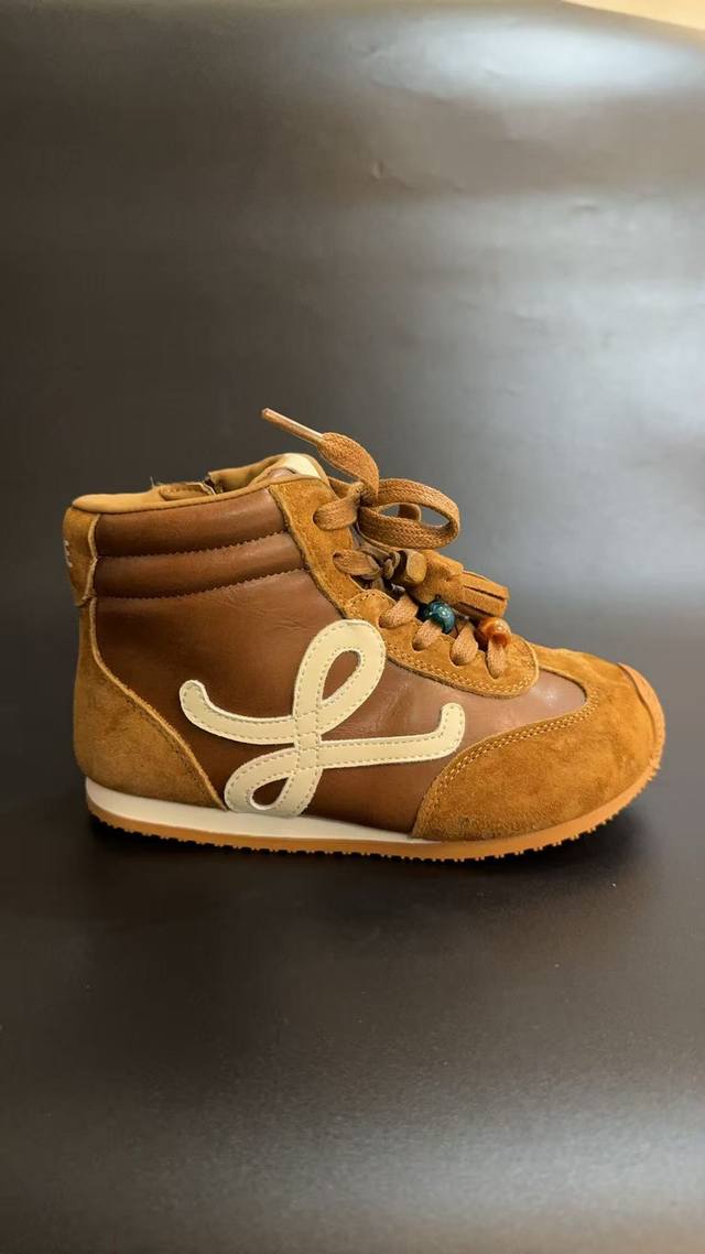 New Loewe High-Top Retro Style Children's Fashion Casual Shoes & Sneakers Size: New Loewe High-Top Retro Style Children's Fashion Casual Shoes & Sneakers Size: