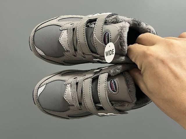 Official version, fleece-lined, new 2002 Velcro elastic band children's sports s Official version, fleece-lined, new 2002 Velcro elastic band children's sports s