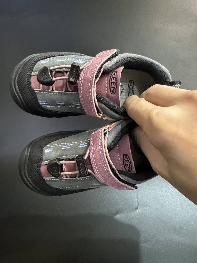 Keen New Colorway Outdoor Children's Hiking Shoes Size: 24-37 Domestic Version T Keen New Colorway Outdoor Children's Hiking Shoes Size: 24-37 Domestic Version T