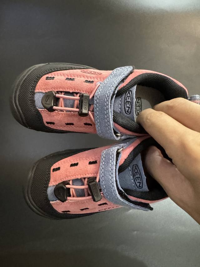 Keen New Colorway Outdoor Children's Hiking Shoes Size: 24-37 Domestic Version T Keen New Colorway Outdoor Children's Hiking Shoes Size: 24-37 Domestic Version T