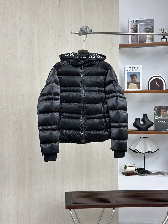 Top-tier version 22Fw New glossy hooded logo couple style #056# Moncler Tharon b Top-tier version 22Fw New glossy hooded logo couple style #056# Moncler Tharon b