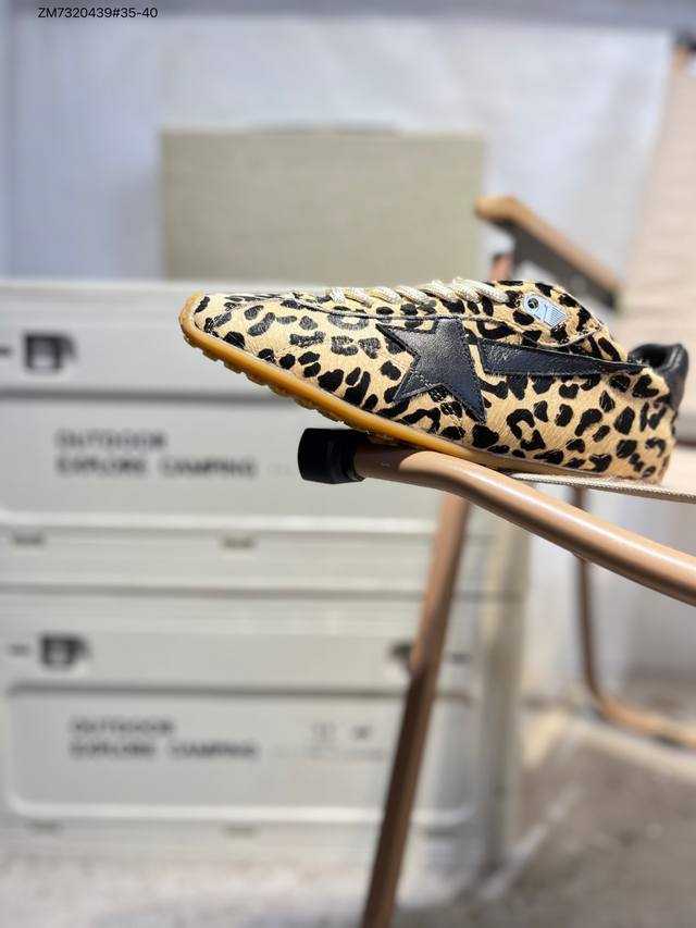 Made in Guangdong#Full set of accessories and shopping bags#Newly developed comb Made in Guangdong#Full set of accessories and shopping bags#Newly developed comb