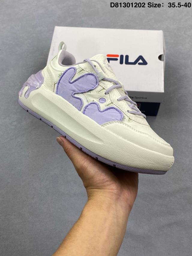 Fila Fusion Trendy Casual Sports Sneakers, Original Version. The upper design is Fila Fusion Trendy Casual Sports Sneakers, Original Version. The upper design is