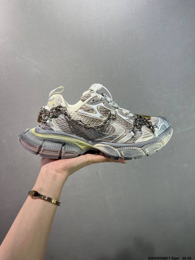 This Balenciaga 3XL Sneakers 3+ series low-top retro wide-soled casual running This Balenciaga 3XL Sneakers 3+ series low-top retro wide-soled casual running